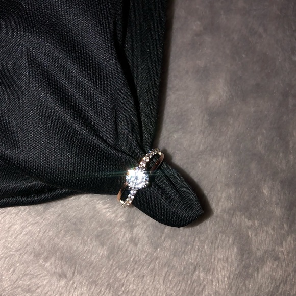 Silver ring - Picture 3 of 7